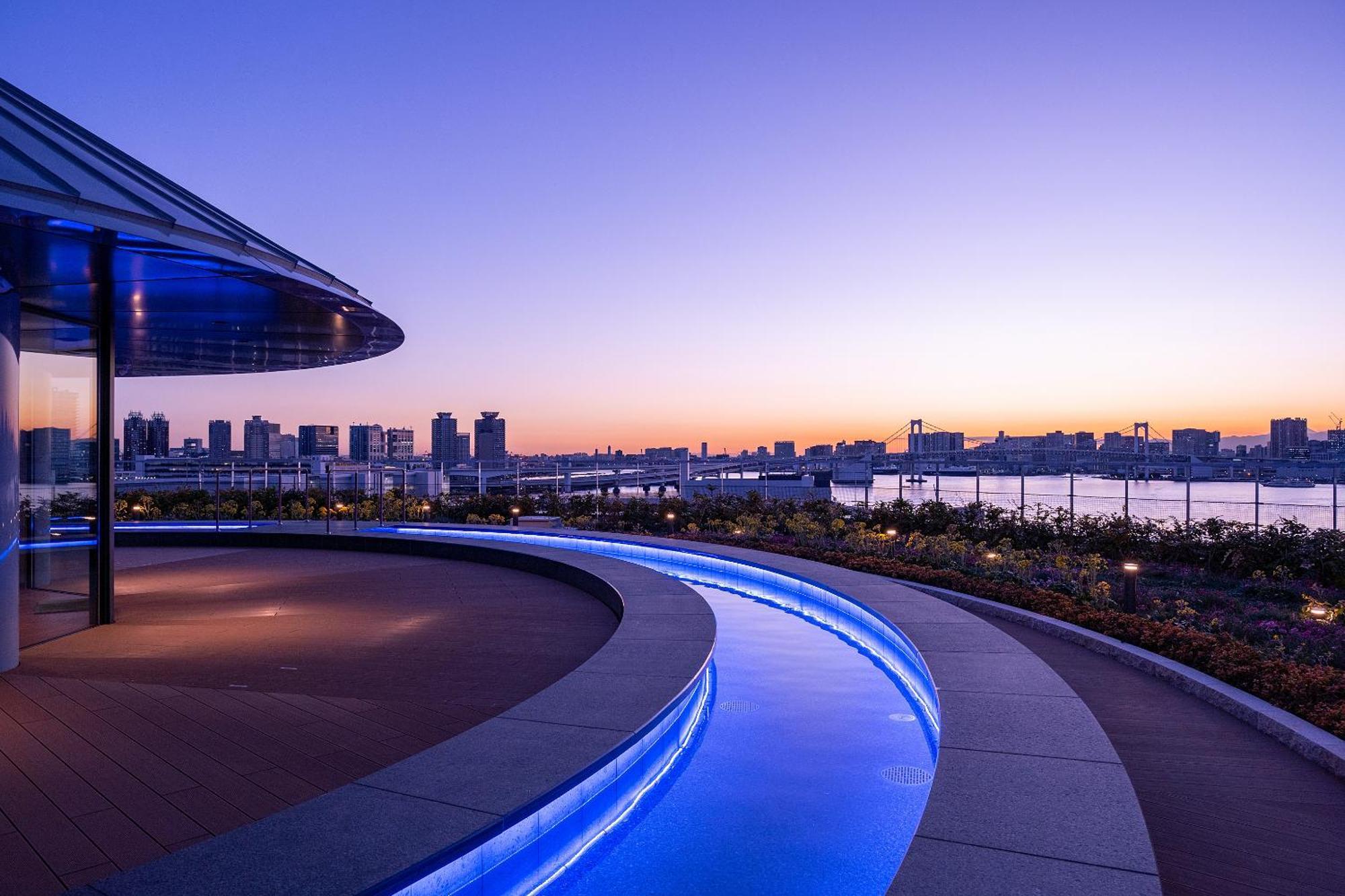 Tokyo Toyosu Manyo Club Hotel Exterior photo