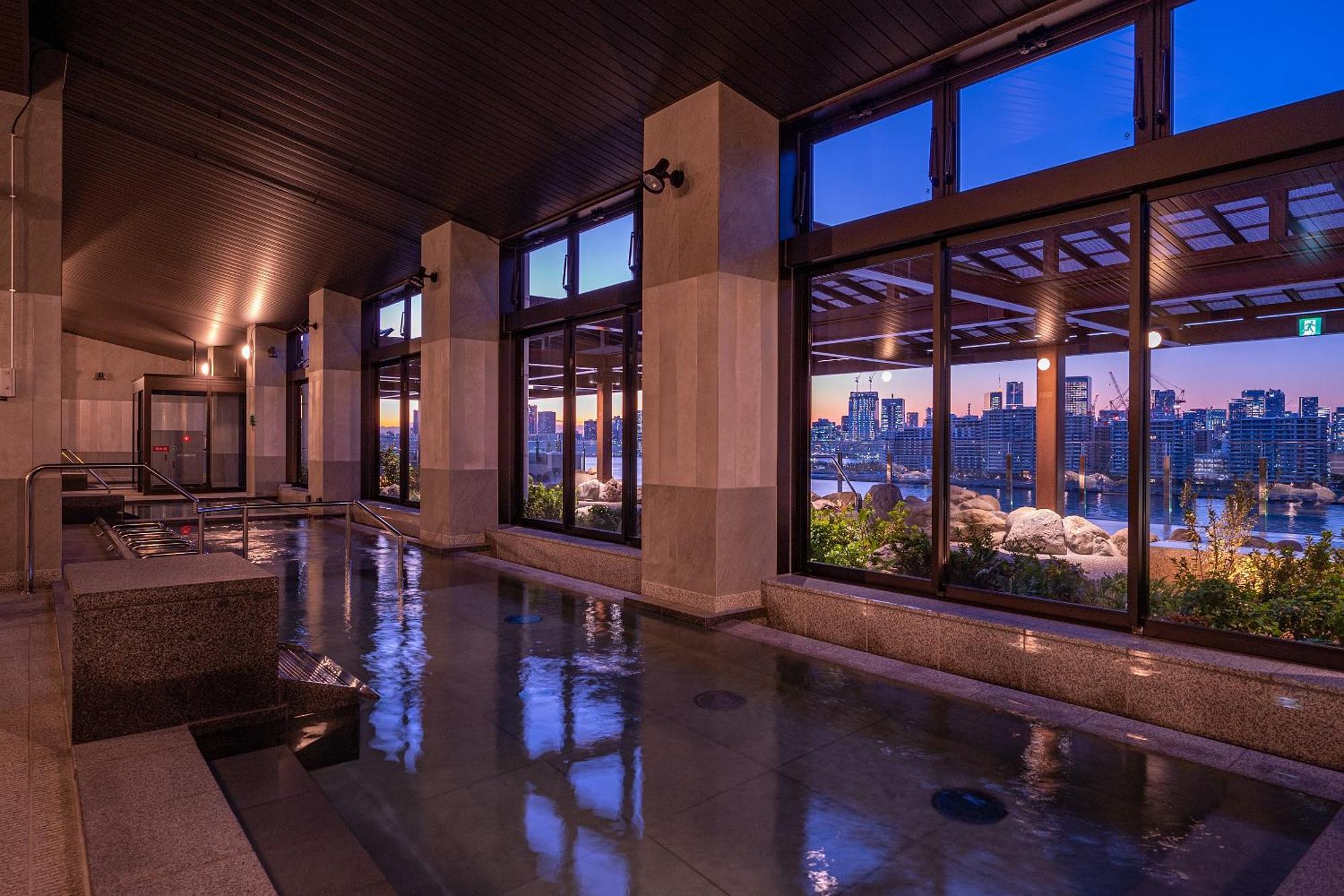 Tokyo Toyosu Manyo Club Hotel Exterior photo